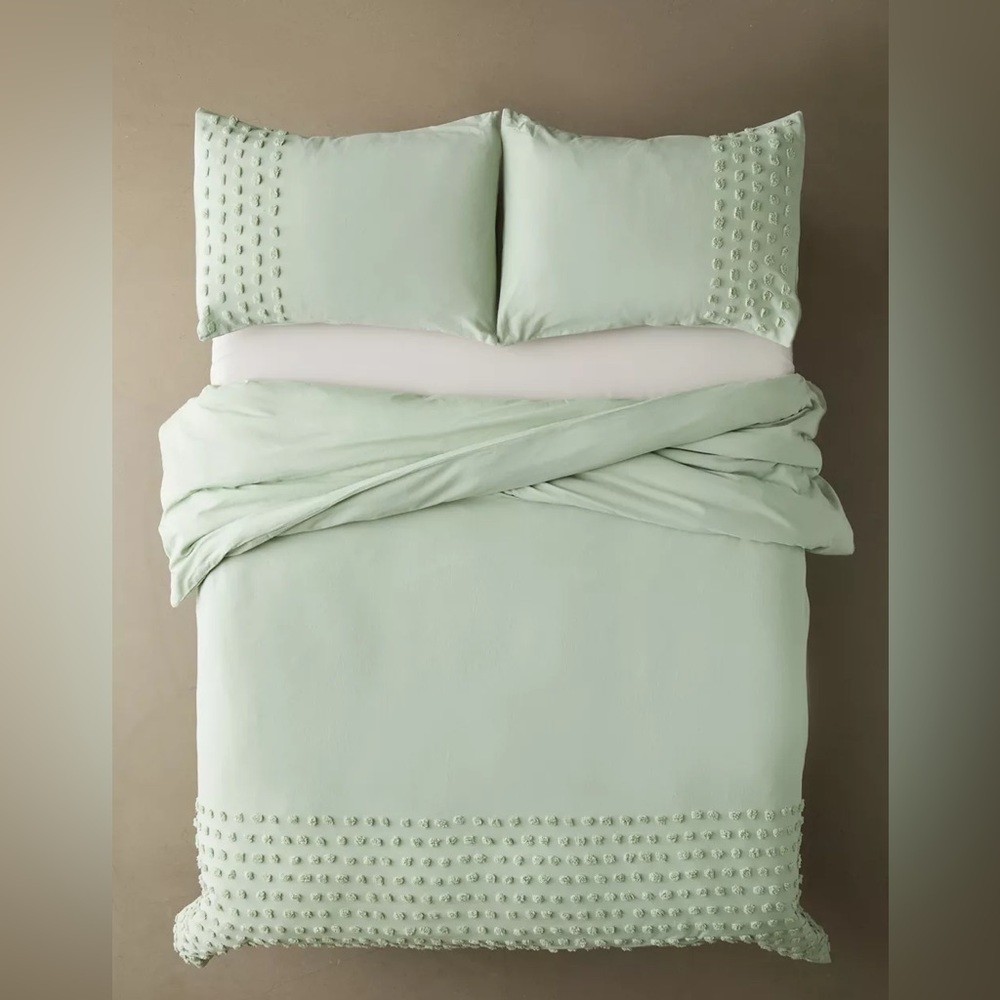 Urban Outfitters Tufted Dot Duvet Cover in Olive Green